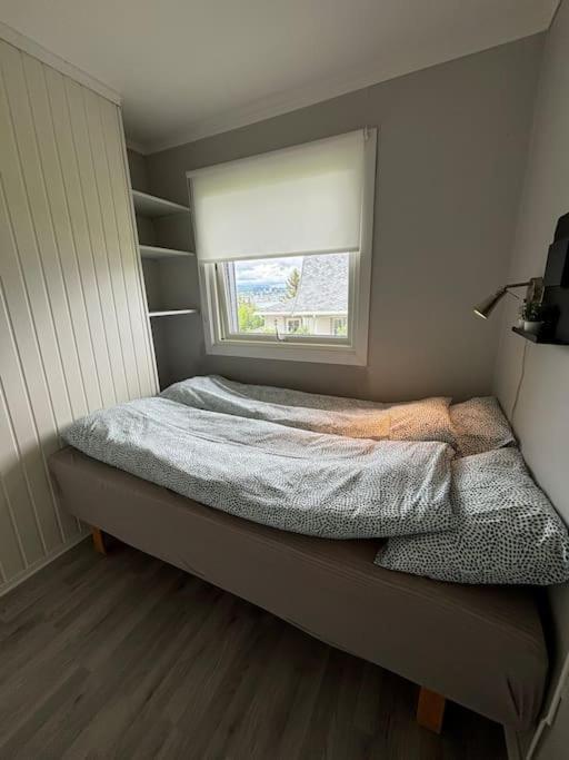Romslig Tilbaketrukket I - Gratis Parkering Apartamento *